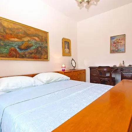 Apartment Fuer 4 Personen Ca 80 Qm In Pula, Istrien Istrische Riviera *