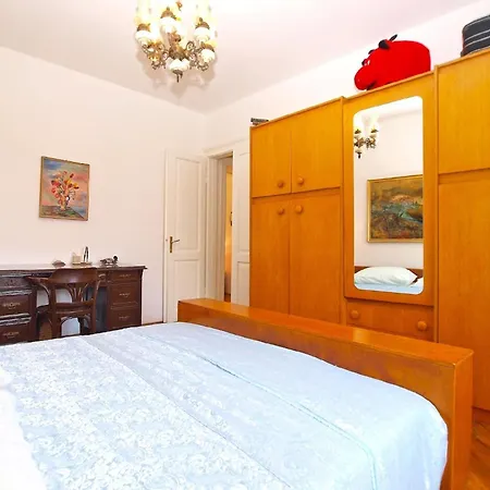 Fuer 4 Personen Ca 80 Qm In Pula, Istrien Istrische Riviera Apartment *