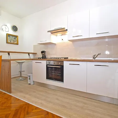 Fuer 4 Personen Ca 80 Qm In Pula, Istrien Istrische Riviera Apartamento Pula
